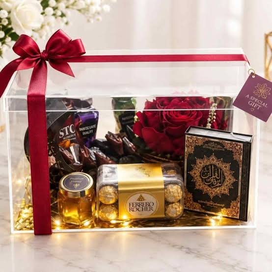 Transparent Pack Luxury Gift Hamper